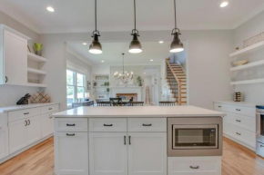 Beautiful Country Farmhouse Historic Franklin